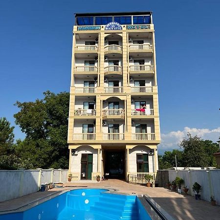 Majestic Hotel Kobuleti Ngoại thất bức ảnh