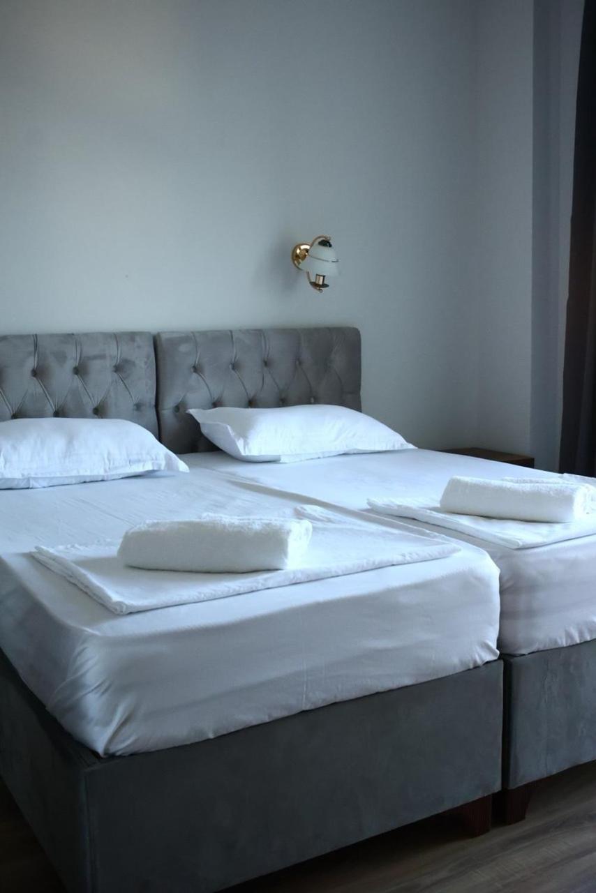 Majestic Hotel Kobuleti Ngoại thất bức ảnh